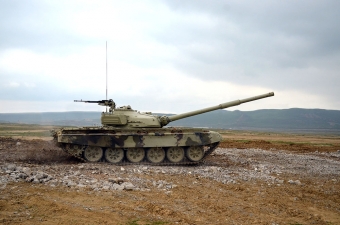 <b>“Ən yaxşı tank bölüyü” adı uğrunda yarış - <span style="color:red;">VİDEO </b>