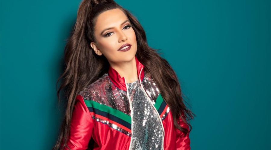 Demet Akalın Bakıya gəlir