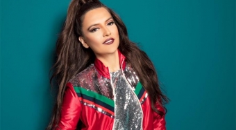 Demet Akalın Bakıya gəlir