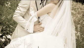 <b>Azərbaycanlı müğənni ərə gedir: <span style="color:red;">"Günün qara olacaq"  - FOTOLARI </b>