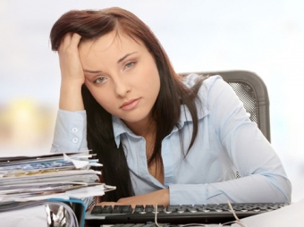 <b>Məzuniyyətdən sonrakı depressiya - <span style="color:red;">SƏBƏB </b>