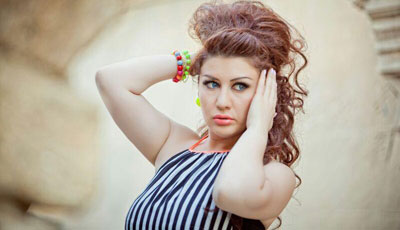 <b>Rəqqasə Fatimənin başına 5 min pul səpdilər </b>