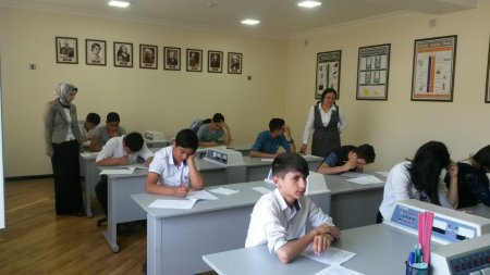 İnternat məktəbinin direktoru Leyla Ucalı məktəbə dəvət etdi