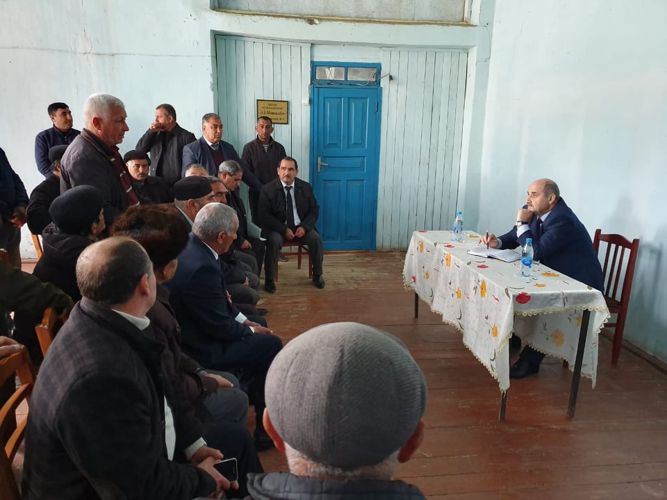 [b]Çingiz Qənizadə seçiciləri ilə görüşdü[/b]