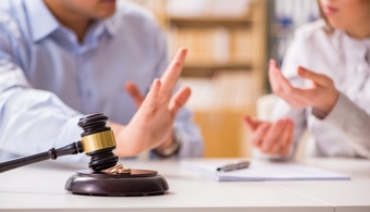 <b>Azərbaycanlı məşhur boşanmasından danışdı: <span style="color:red;">"Narkotik, tüfeyli həyata görə..."</b> 