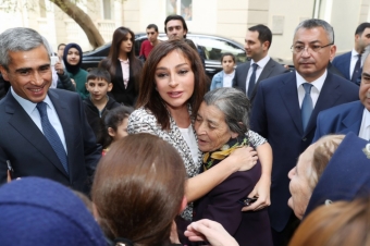 Mehriban Əliyeva məcburi köçkünlərlə görüşdü - <span style="color:red;">FOTO  - <span style="color:red;">VİDEO 