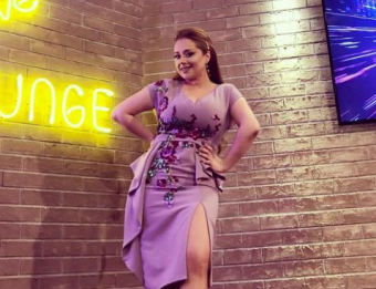 [b]Xatirə İslamın yarıqlı paltarı MÜZAKİRƏ OLUNDU - FOTOLAR[/b]