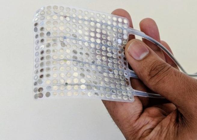 Beyin problemi olanlar üçün fikri səsə çevirən implant hazırlanıb