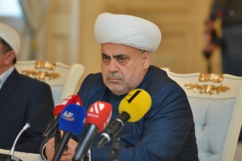 [b]İki əsrin Şeyxülislamı: "Azərbaycanda şiələr və sünnilər qardaşcasına yaşayırlar"[/b]