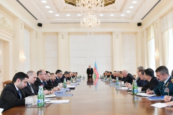 "Bu il şəhid ailələrinə dövlət tərəfindən ən azı 800 mənzil veriləcək" - <span style="color:red;">Azərbaycan Prezidenti 