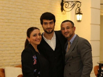 Azərbaycanlı futbolçunun atası boşanmamış evlənir - <span style="color:red;">oğul soyadını dəyişir 