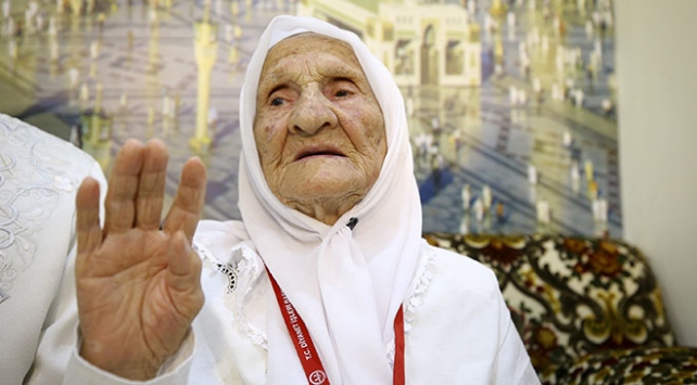 105 yaşlı türkiyəli zəvvar - <span style="color:red;">FOTO 