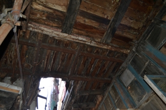     Bakıda yaşayış binası hər an uça bilər - <span style="color:red;">XƏBƏRDARLIQ 