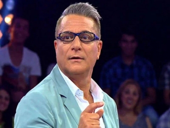 Bir il sonra səhnəyə qayıdır