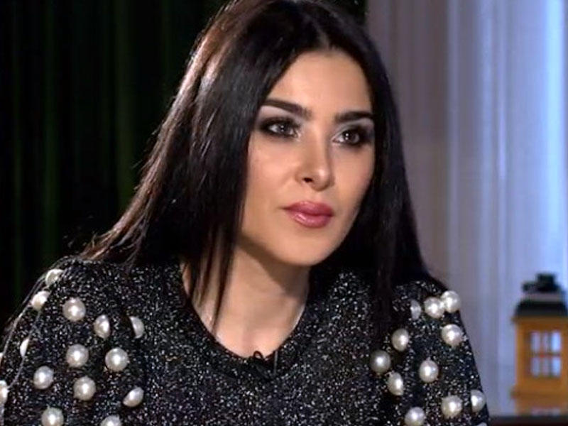 Müğənni həyatından danışarkən ağladı