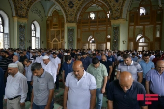 Qurban bayramı ilə əlaqədar məscidlərimizdə bayram namazı qılınıb - YENİLƏNİB - FOTOLENT