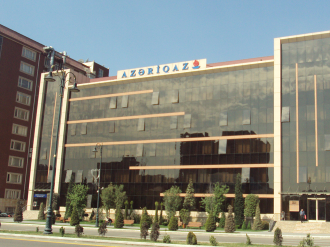 141 mənzil və 114 fərdi yaşayış evi istismara qəbul olundu