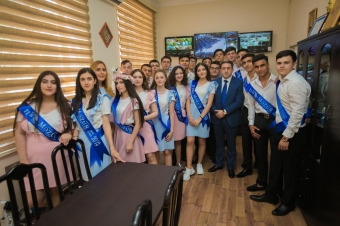  Bu məktəbin iki sinfinin bütün məzunları ali məktəbə qəbul olub