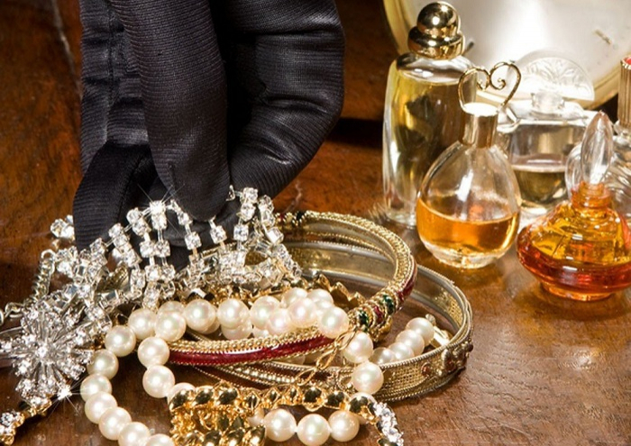 Evdən oğurluq edən keçmiş məhkum tutuldu 