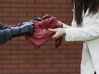 Qadınlara qənim kəsilən şəxslə bağlı - <span style="color:red;">RƏSMİ  AÇIQLAMA 