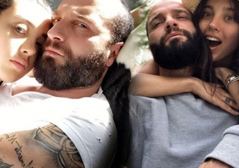 Müğənni evlilik ildönümünündə romantik paylaşmalar etdi