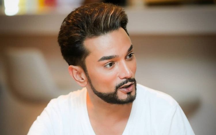 Qalmaqal böyüyür -  Faiq Ağayev: "Mən erməniyə "super" yazmaram"