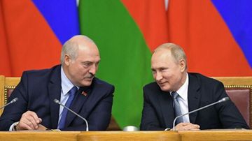 "Hamısı Peskovun işidir" - Putinlə Lukaşenkonun görüşündə işıq sönüb