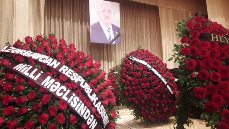 Deputat Yevda Abramovla vida mərasimi keçirilir - FOTO