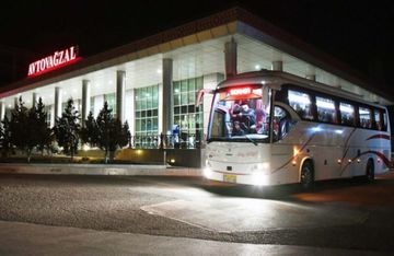 Avtobusların gecə reyslərində gecikmə var: Rəsmi MÜNASİBƏT