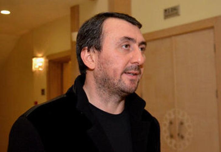 Aqşin Fateh müğənnilərə lağ elədi: "Trendə düşə bilmirlər" - VİDEO