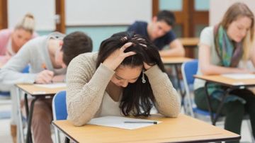 Başqasının yerinə imtahan vermək istəyənlərə XƏBƏRDARLIQ