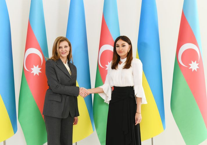 Mehriban Əliyeva Yelena Zelenskaya ilə görüşüb