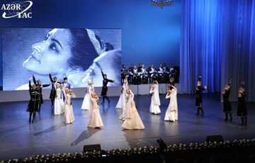 Əminə Dilbazi - 100 - FOTOLENT