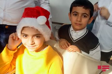 Dünyanın pis sözlərini eşitməyən, durmadan gülümsəyən mələklər - REPORTAJ