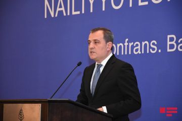 Azərbaycanda bu qədər müəllim 1000 manatdan yuxarı əməkhaqqı alır - RƏSMİ