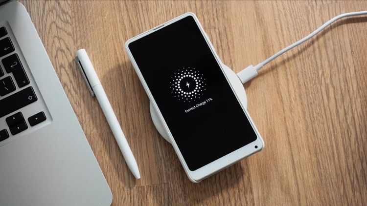 Smartfonu gecə vaxtı şarj etməyin - XƏBƏRDARLIQ 