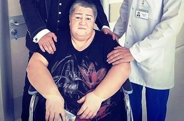 Könül Xasıyeva yataq xəstəsi olan anasından yazdı: "...evimizdə olsun"