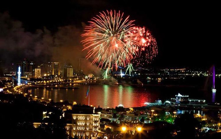 Sabah Bakıda atəşfəşanlıq olacaq 