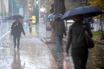 Bakıya yağış, rayonlara qar yağacaq