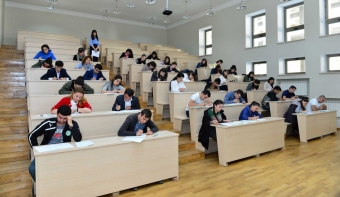 1504 tələbə məktəbini dəyişmək istəyir