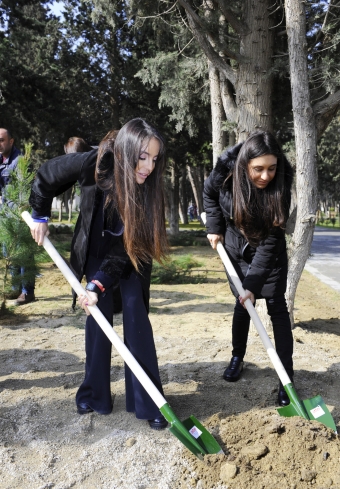 <b> Leyla Əliyeva “Xocalıya ədalət!” kampaniyası çərçivəsində aksiyada iştirak edib</b>