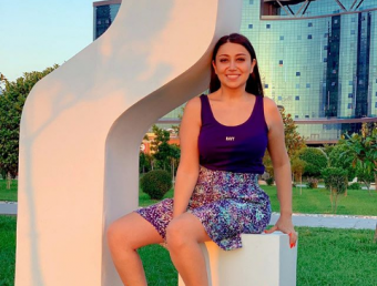 Damla müxtəlif <span style="color:red;">POZLAR VERDİ  - <span style="color:red;">FOTOLAR 