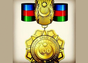 Bir qrup media, QHT nümayəndəsi və ictimai xadimə "Xalq Cümhuriyyətinin 100 illiyi medalı" təqdim olundu
