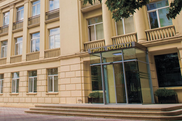 Direktor vəzifəsinə işə qəbul üzrə qeydiyyat artıq başa çatıb