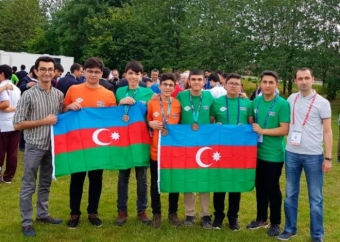 Azərbaycanlı şagirdlər Böyük Britaniyada 3 bürünc medal qazanıb