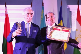 Polad Bülbüloğlu Rusiyada “Milli əzəmət”lə mükafatlandırıldı - FOTOLENT