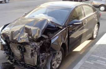 Əməkdar artistin qızı avtomobil qəzası keçirdi - <span style="color:red;">Kirpiklə qaşın arası cırıldı... 