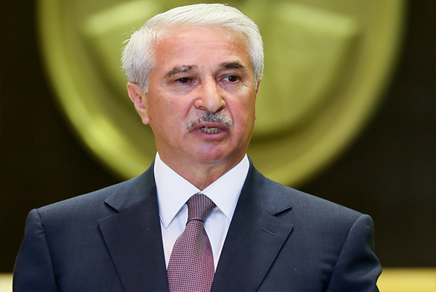 Nazir müavini post-terminalların işləməməsindən şikayətləndi