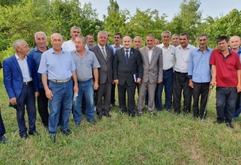 Deputatın seçiciləri ilə daha bir görüşü