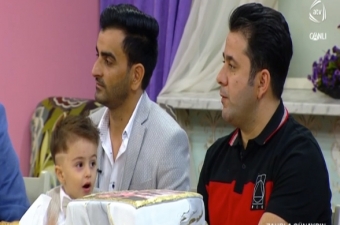Azərbaycanlı müğənni ilk dəfə oğlu ilə efirə çıxdı